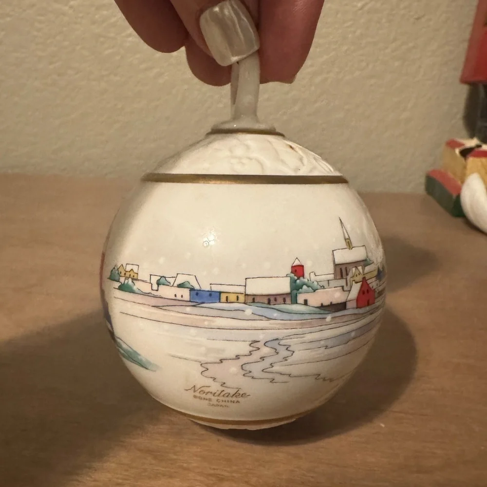 Noritake Holiday Ornament with Vintage Scene